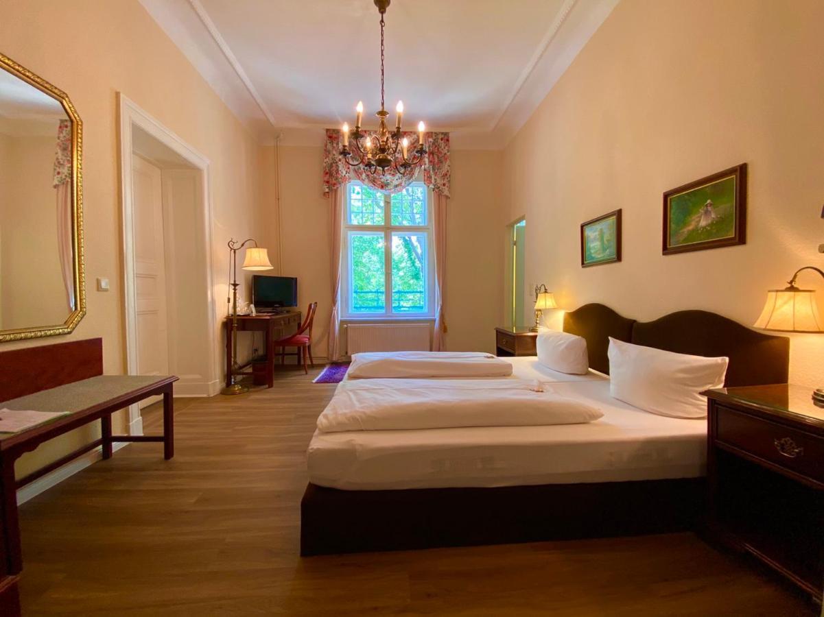 Hotel Kronprinz Falkensee Esterno foto