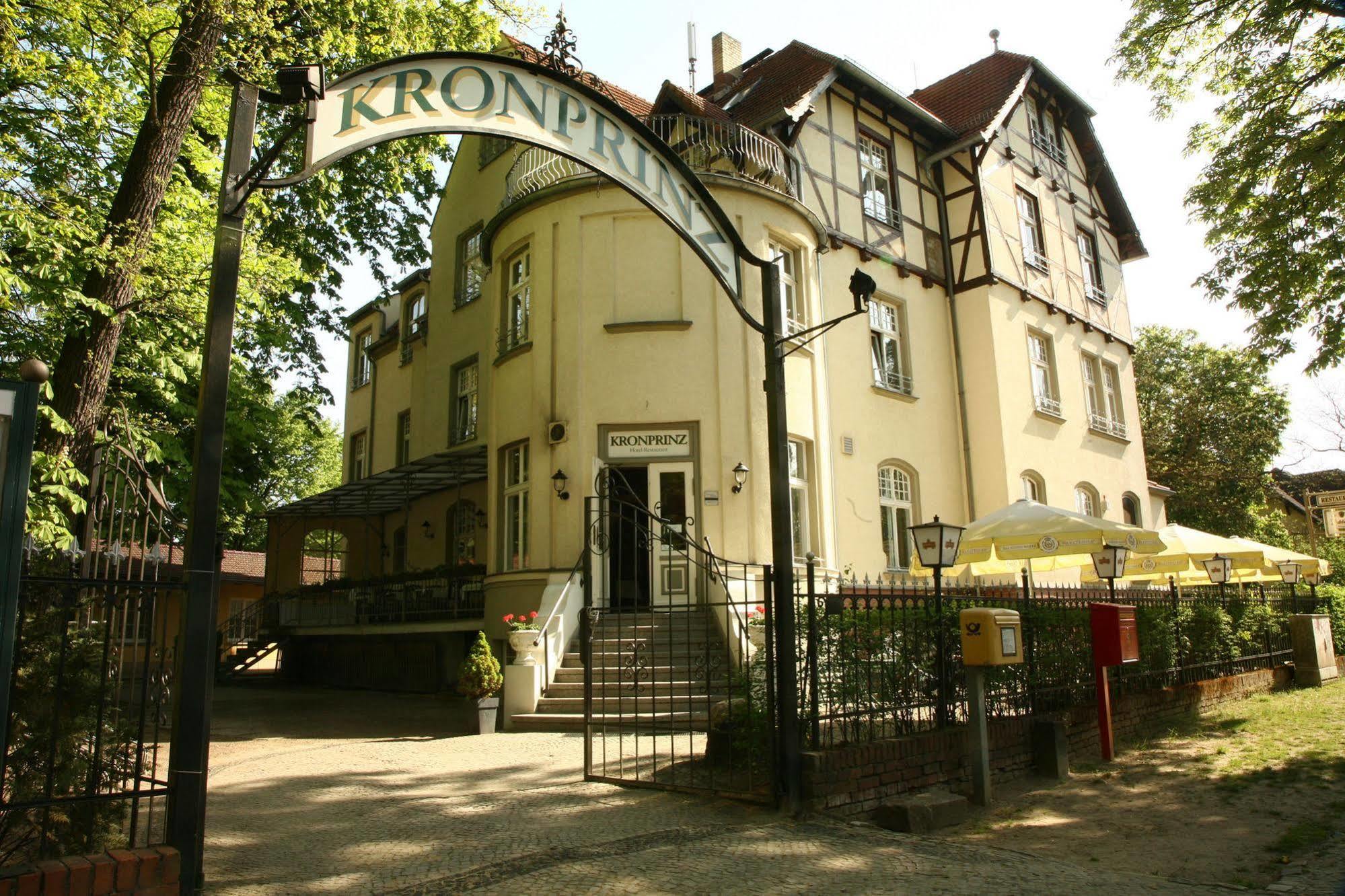Hotel Kronprinz Falkensee Esterno foto